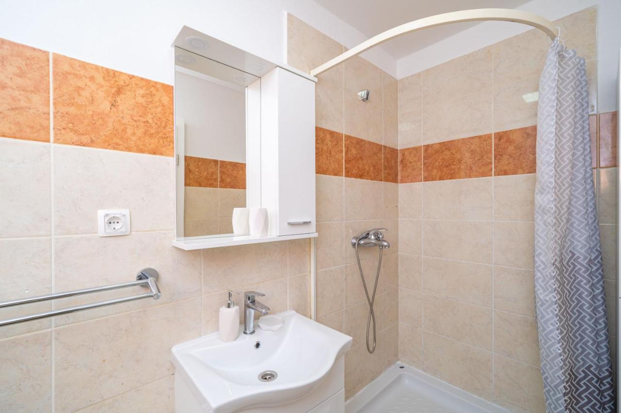 Kairos Holidays Apartamento *